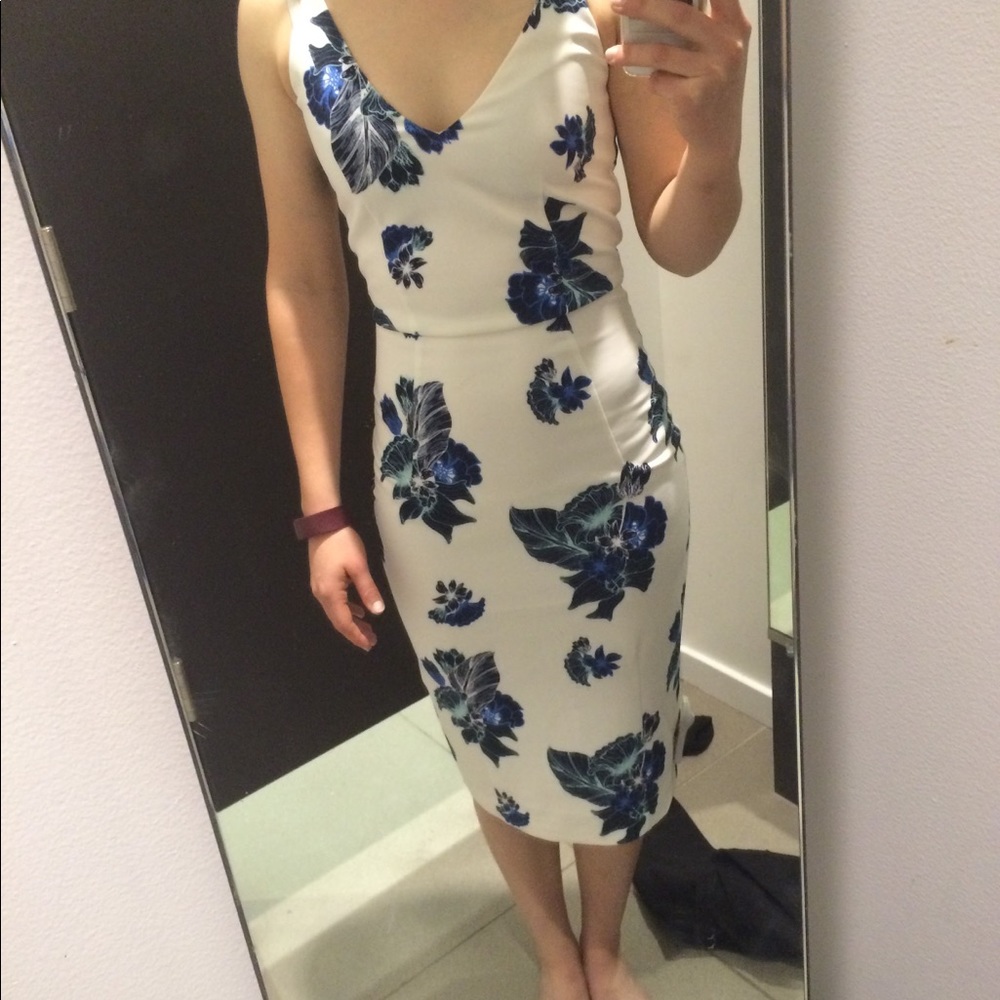 white floral dress - Picture 1 of 6